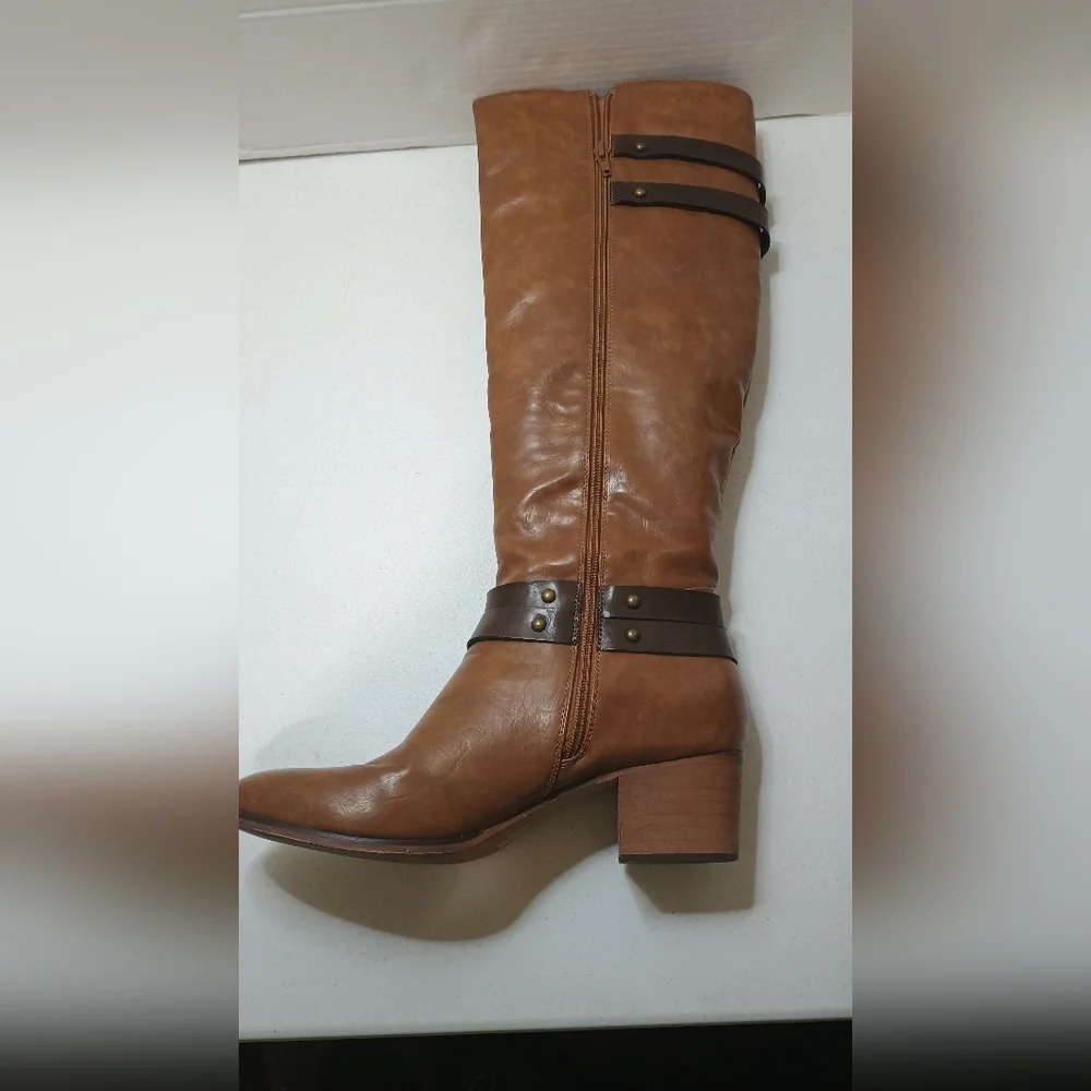 Brown Faux Leather Women's Knee-High Size 11 Boots